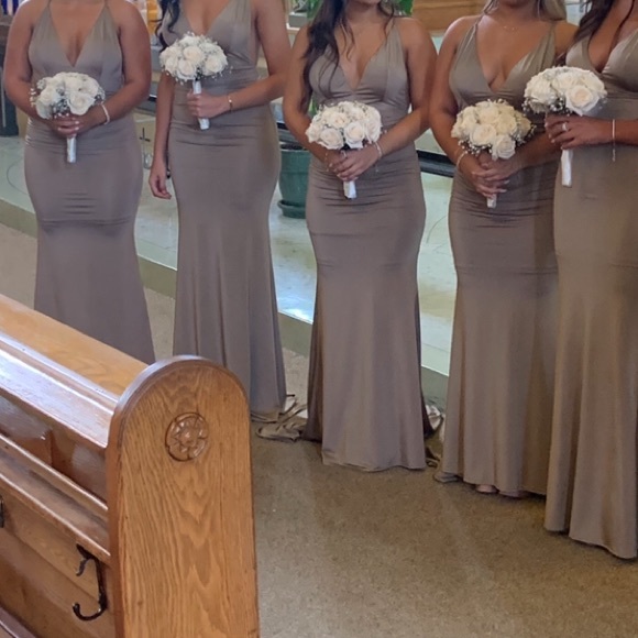 Champagne evening gown - Picture 2 of 3